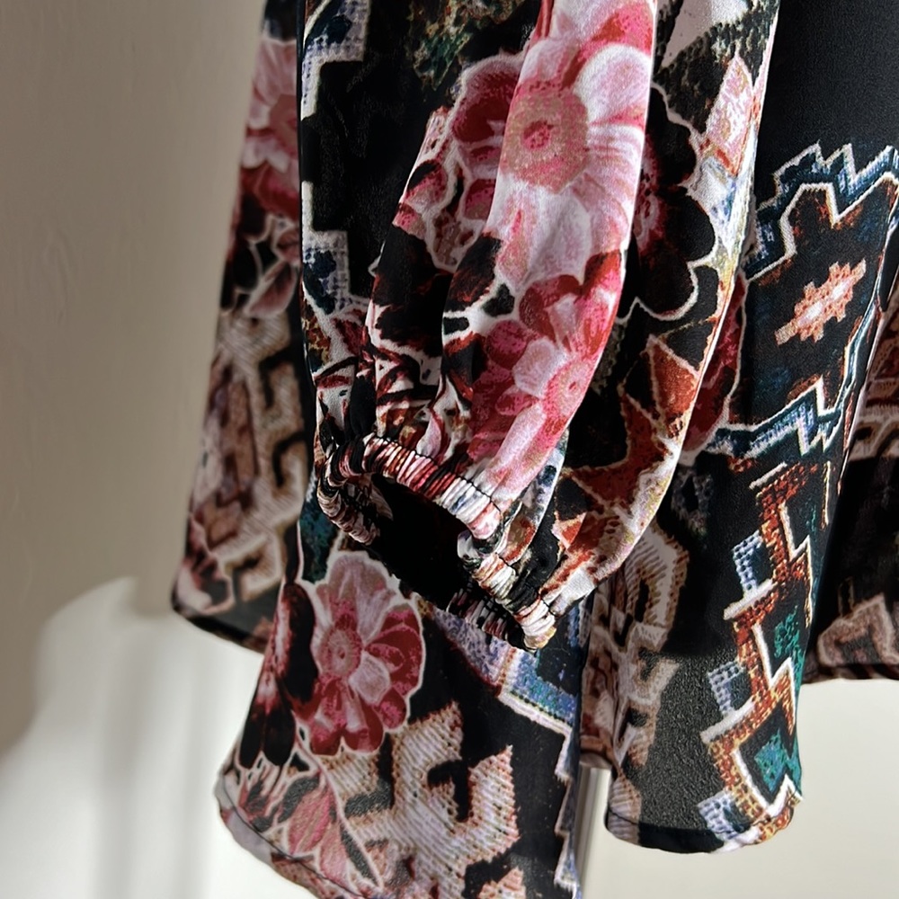 SHOW ME YOUR MUMU Jamie Floral Oversized Tunic Top L - Picture 4 of 6